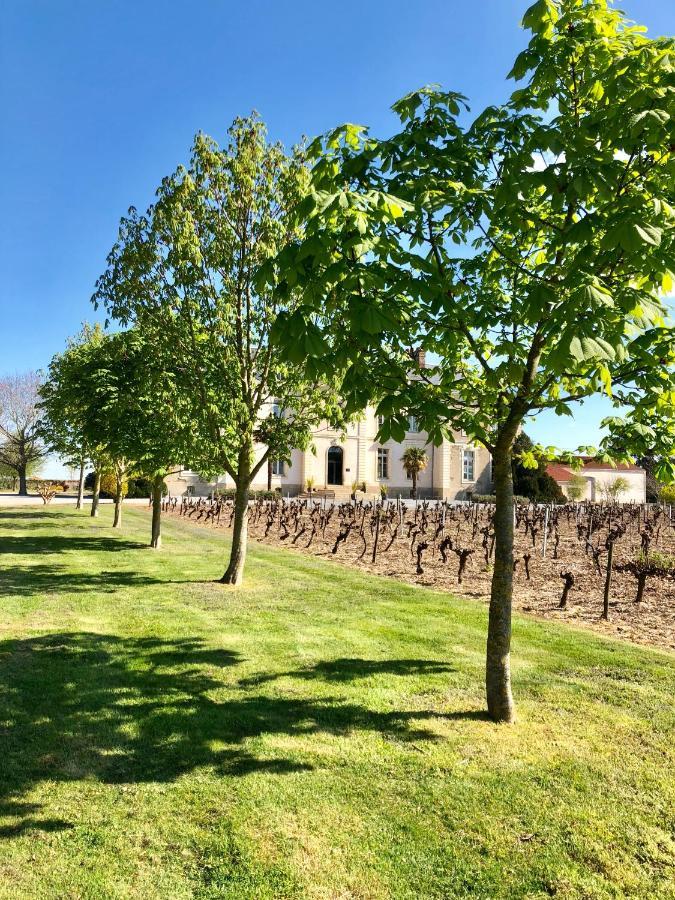Hotel Particulier Chateau Des Marais Proximite Et Vue Sur Le Lac De Grand Lieu Saint-Philbert-de-Grand-Lieu Kültér fotó